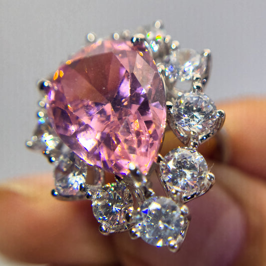 925 silver inlaid droplet shaped pink moissanite ring