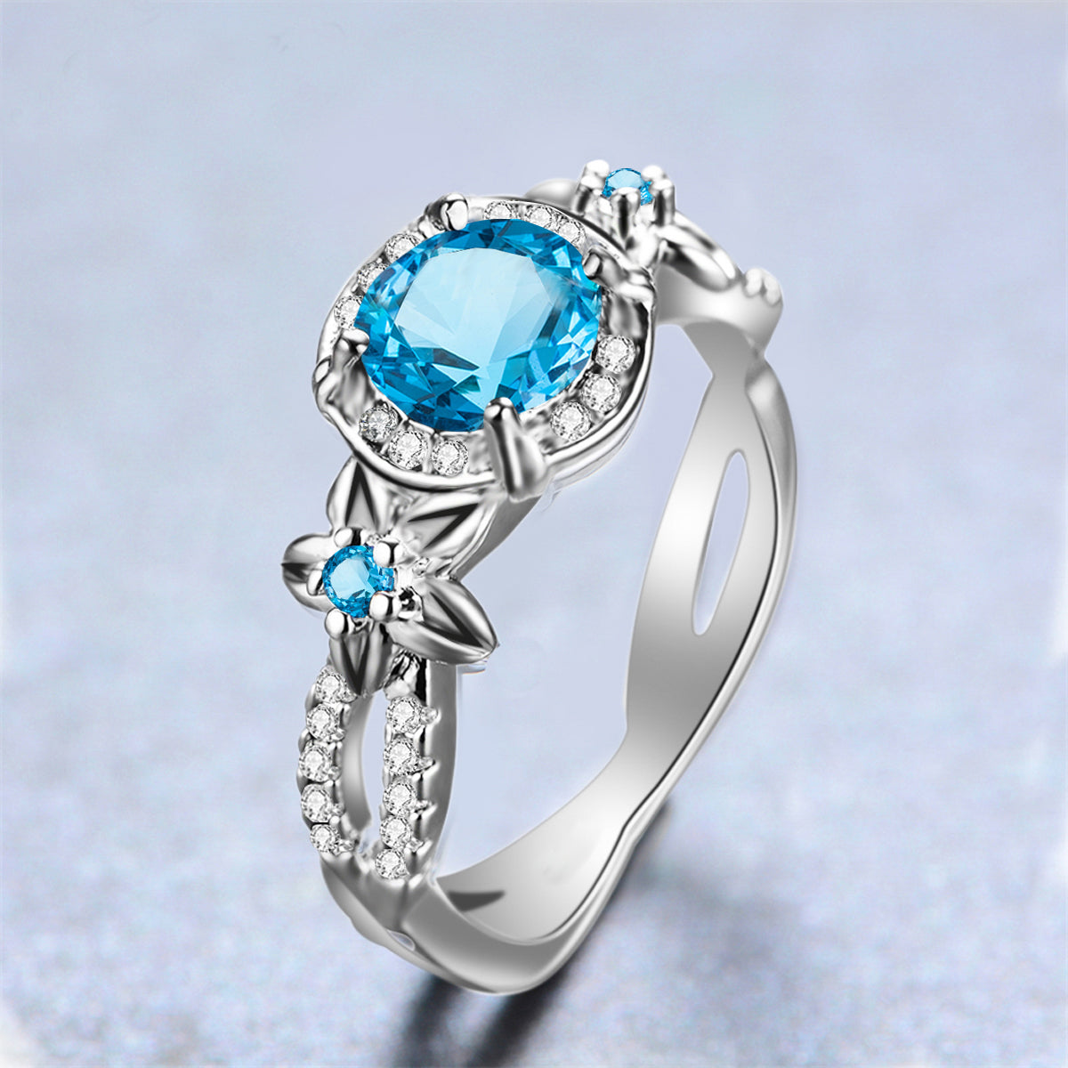 Blue artificial gemstone ring 2.5ct